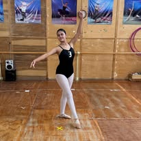 Alumna en clase de ballet